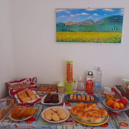 B&B Il Sentiero Di Assisi Bagian luar foto