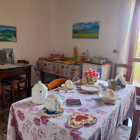 B&B Il Sentiero Di Assisi Bagian luar foto