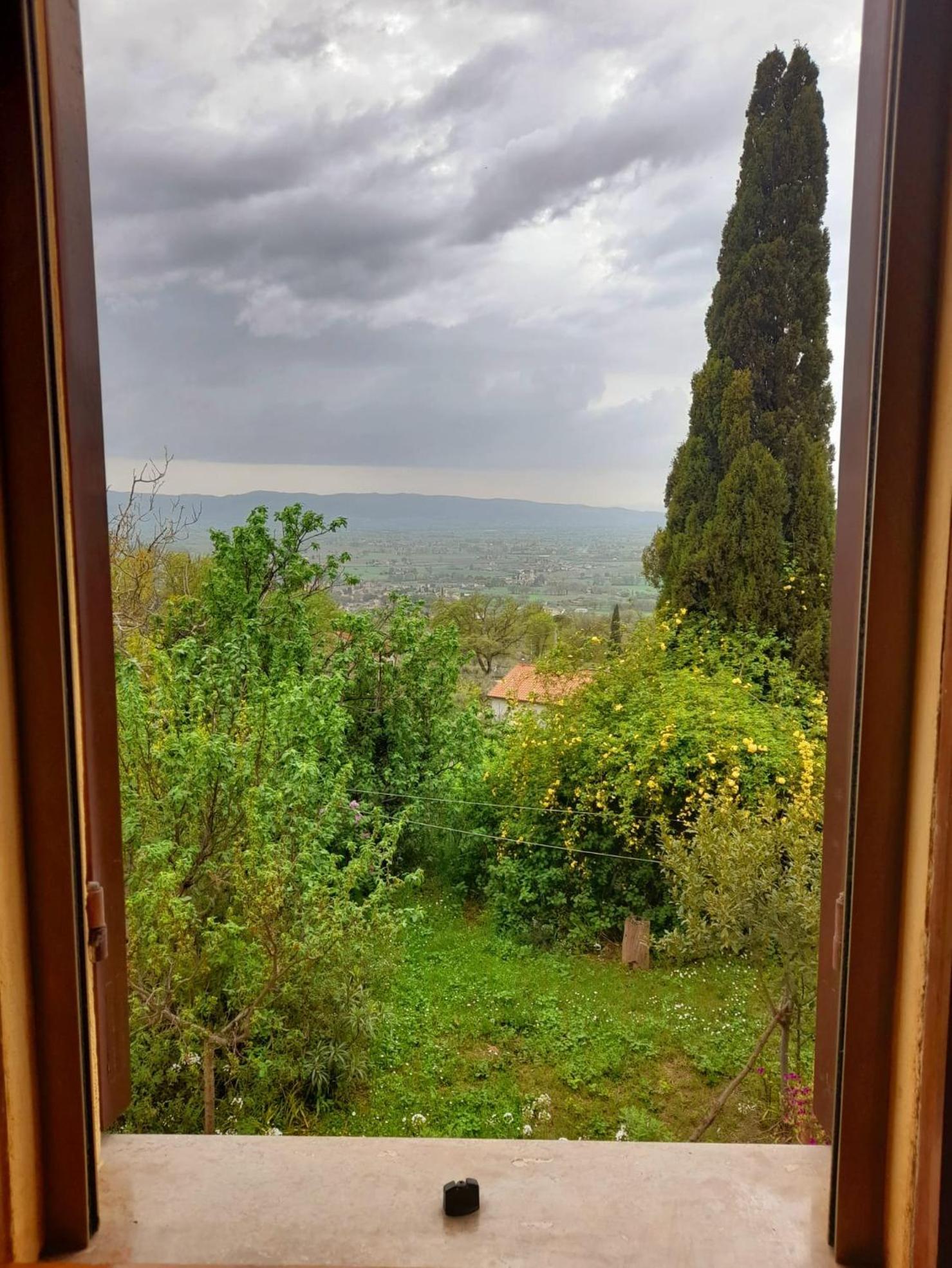B&B Il Sentiero Di Assisi Bagian luar foto