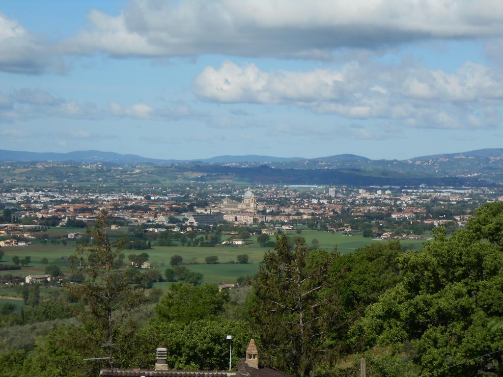B&B Il Sentiero Di Assisi Bagian luar foto